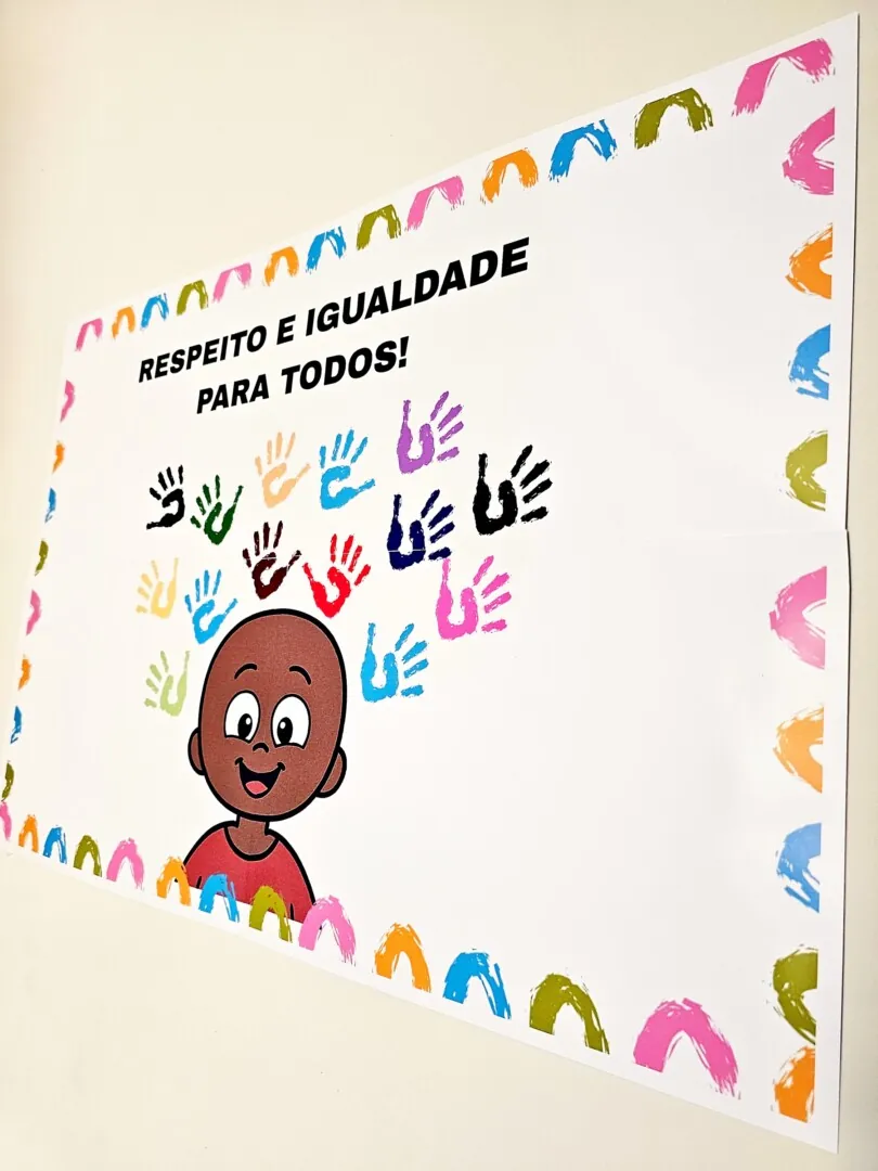 Cartaz “Respeito e igualdade para todos”